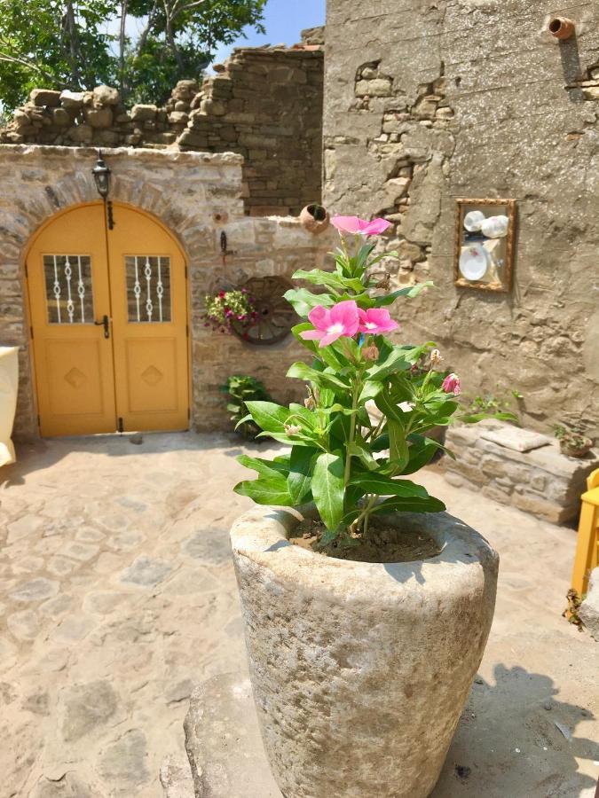 Sari Keci Tas Otel Gokceada Exterior photo